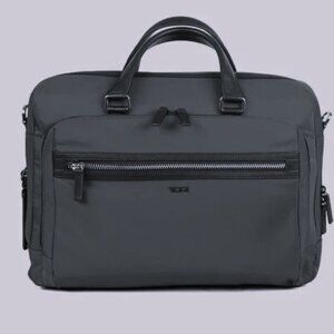 NWT ✅ TUMI  OAKFIELD GREY LARGE LAPTOP BRIEFCASE GREY✨ BRAND NEW WITH TAGS